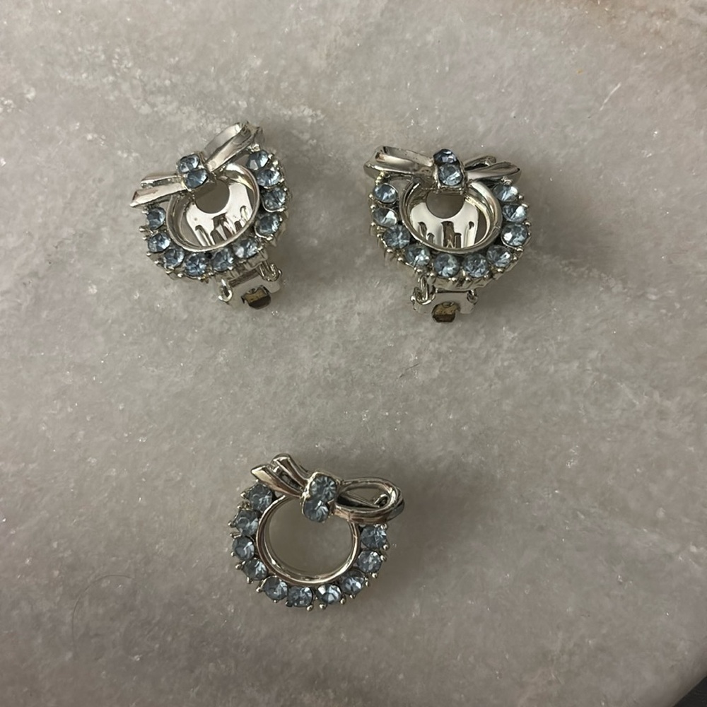 Vintage Light Blue Rhinestone Brooch Pin & Clip on Earrings set